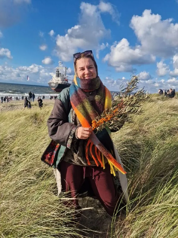 В Янтарном во время шторма 9 октября на мель сел огромный сухогруз SUNNY FAITH под флагом Богамских островов.