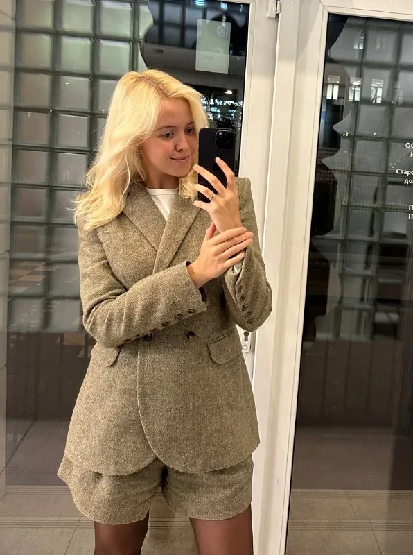 После суматошного дня в офисе приняла решение сходить на стрижку.
