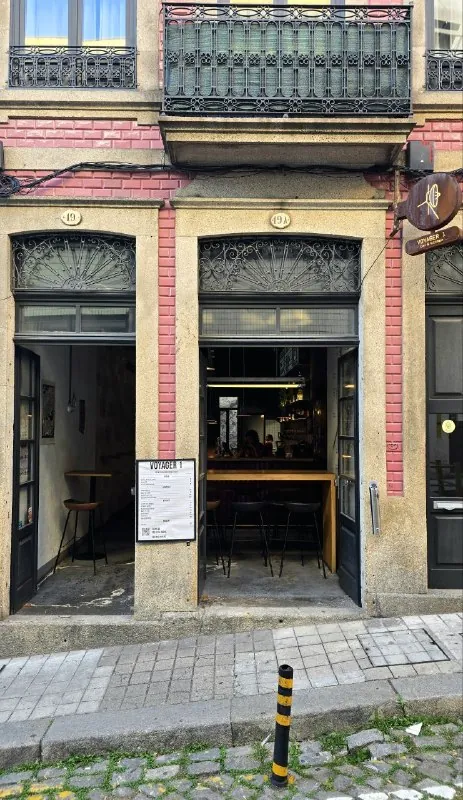 Будете в Порту - обязательно загляните в Voyager 1 (Rua da Picaria 19, 4000-407 Porto).