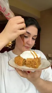 Рецепт морковного кекса с кремом 🥕