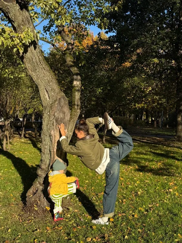 Йога в парке с сыном 🤍