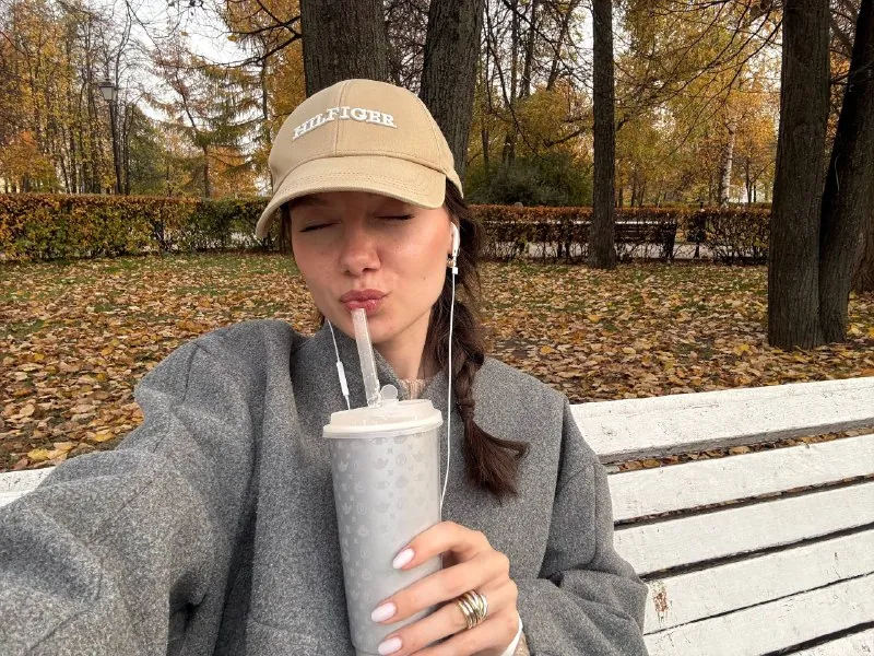 Взять кофе и пойти в парк!🍂🍂