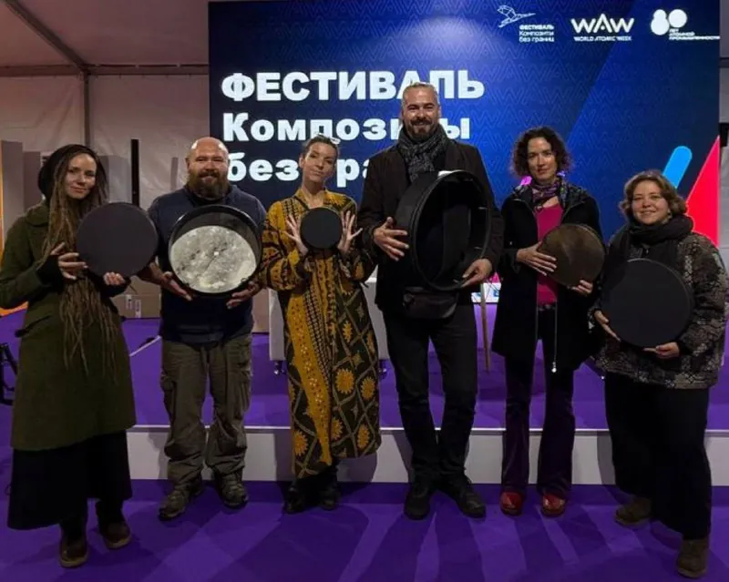 Неожиданно мою чудную биографию можно пополнить строчкой «пела и кружилась на мероприятии компании по ядерной…