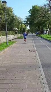 Пишут, что полезно бегать в таком темпе, чтобы иметь возможность поддерживать беседу во время пробежки