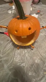 Я люблю спуки манс 🕯️✨🐦👻☁️❤️