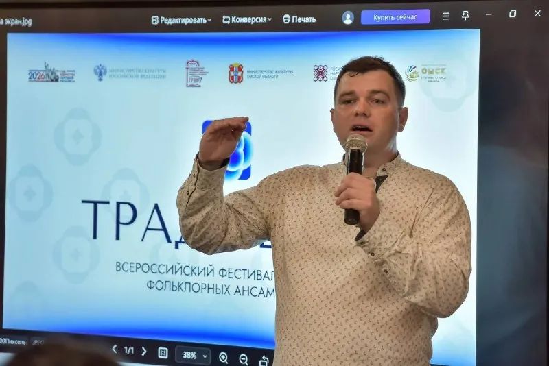 На днях, в Омске, выступил на круглом столе и рассказал про свой проект «Русский распев».