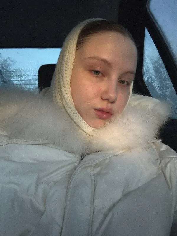 обсудим вообще что я сегодня съездила и подала документы на сдачу егэ?..