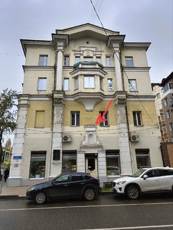 Этот дом построил Борис Михайлович Кербель.