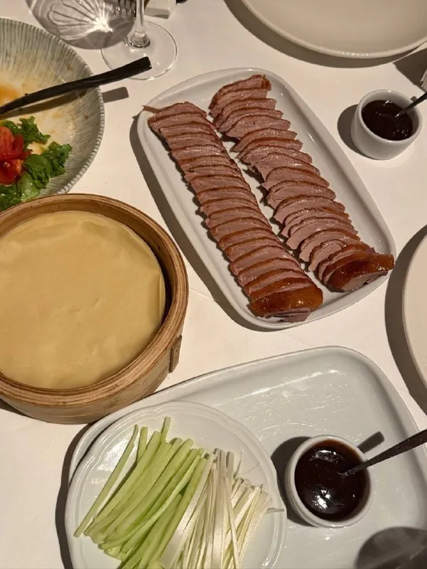 Ужинаем в Ли😋 Тут самая вкусная утка по-пекински🥢