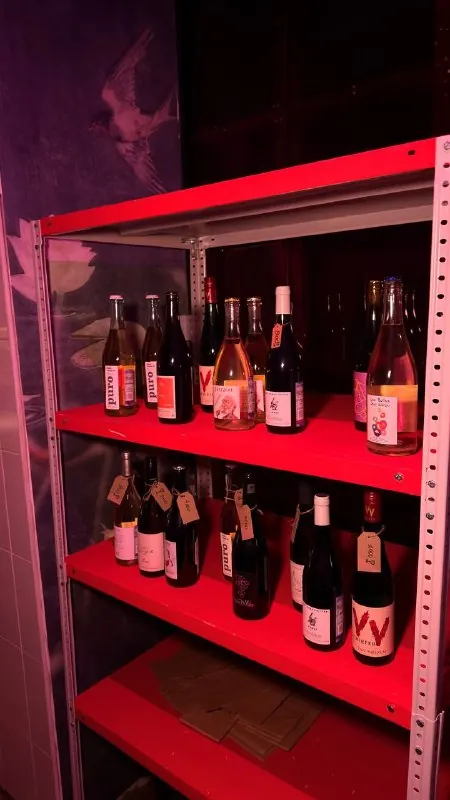 🍷 Секретный винный бар