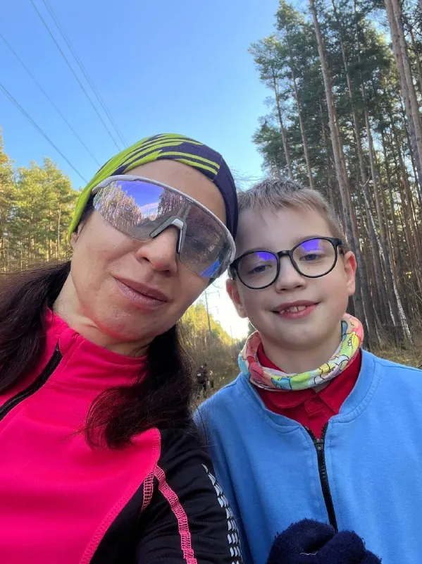 Вчера всей семьёй съездили на субботник в Юго-Западный лесопарк!