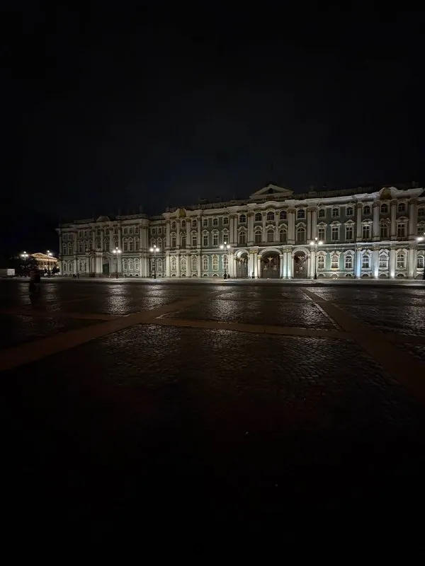 Просто оставлю тут чуть-чуть Петербурга.