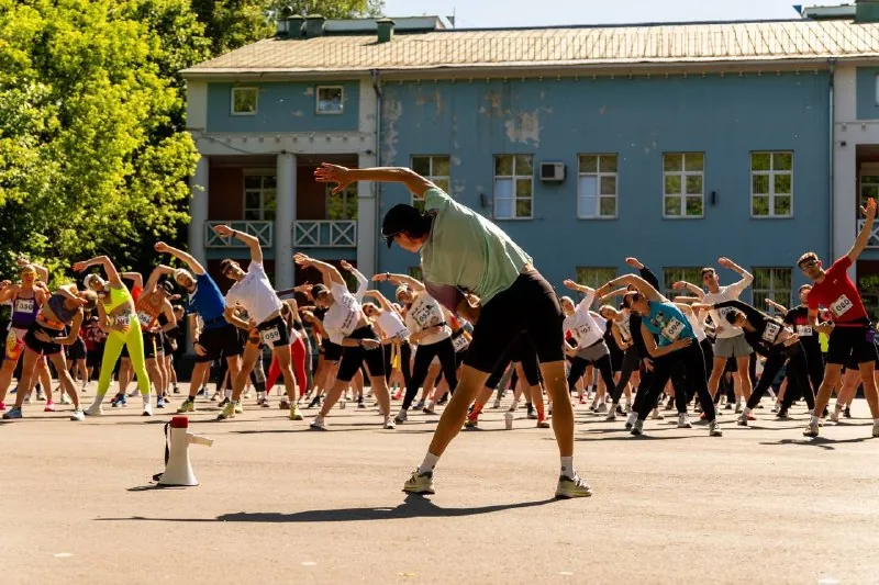 В начале июня мы с командой сделали забег, которым хочется гордиться: 300 бегунов!