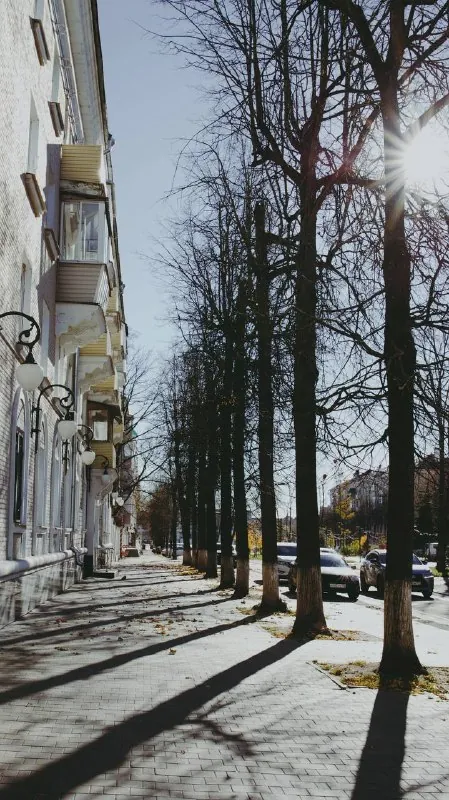 Легко и удобно любить такие города как Петербург или Суздаль, а ты попробуй полюбить Электросталь🤪