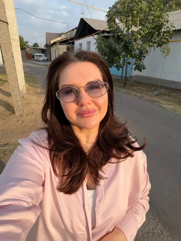 Кажется, первая неделя в Узбекистане должна была быть про новые места, впечатления, родственников и красивую новую…