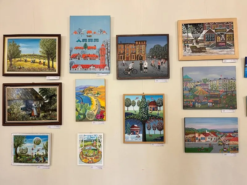 🖼️ Последние дни бесплатной выставки наивного искусства во дворце Примаса 🥰