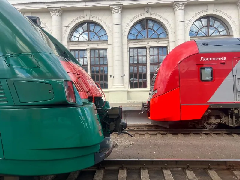 Разнообразие подвижного состава в рандомный момент на ст.
