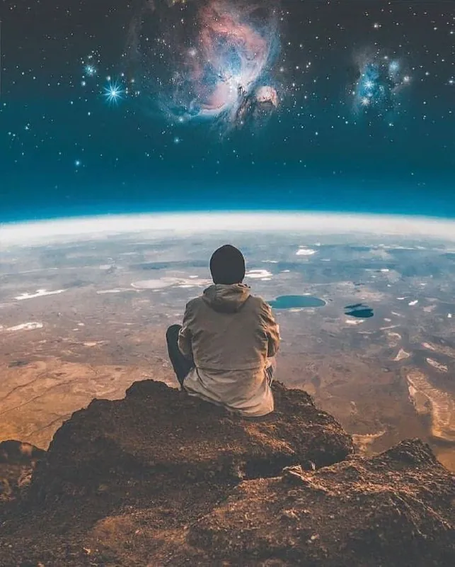 Я не отношу себя ни к одной религии, но это не мешает мне интересоваться историей, культурой, мистицизмом и прочим.