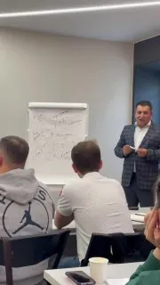 Евгений, вот у нас есть экскурсия «Петербург XXI века».