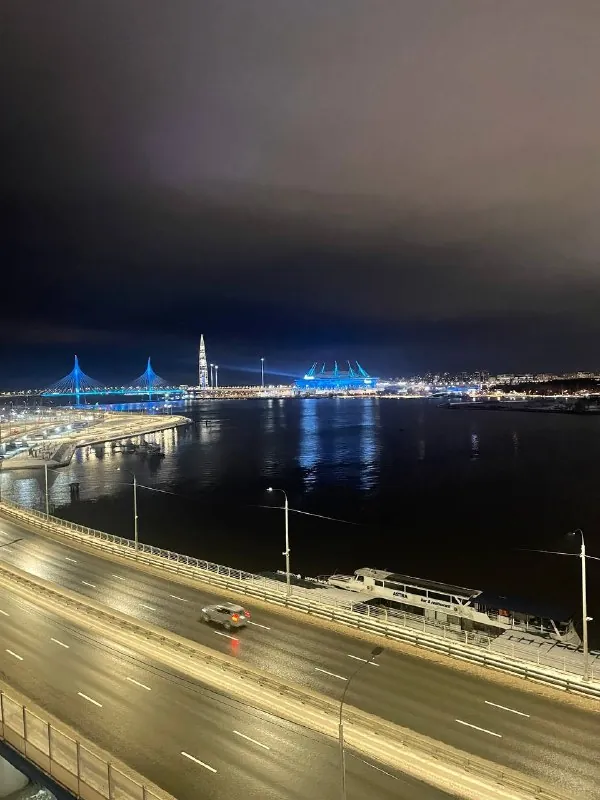 Евгений, вот у нас есть экскурсия «Петербург XXI века».