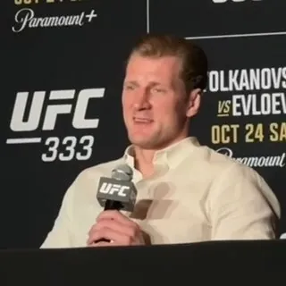 Александр Волков ставит Олега Тактарова на ступень выше Федора Емельяненко: