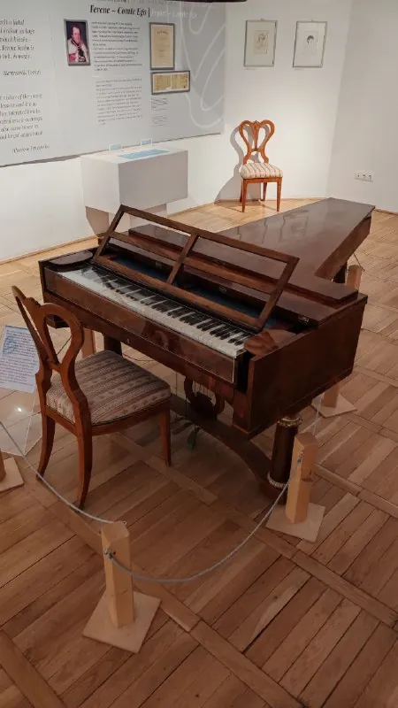 🔝Brunszvik-kastély, Beethoven Emlékmúzeum / Замок Брунсвик, мемориальный музей Бетховена